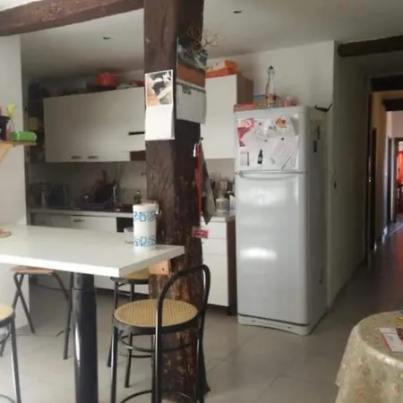 招待所 Belluno First